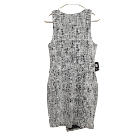 Express Sleeveless Above Knee Dress Womens Medium - Picture 9 of 16